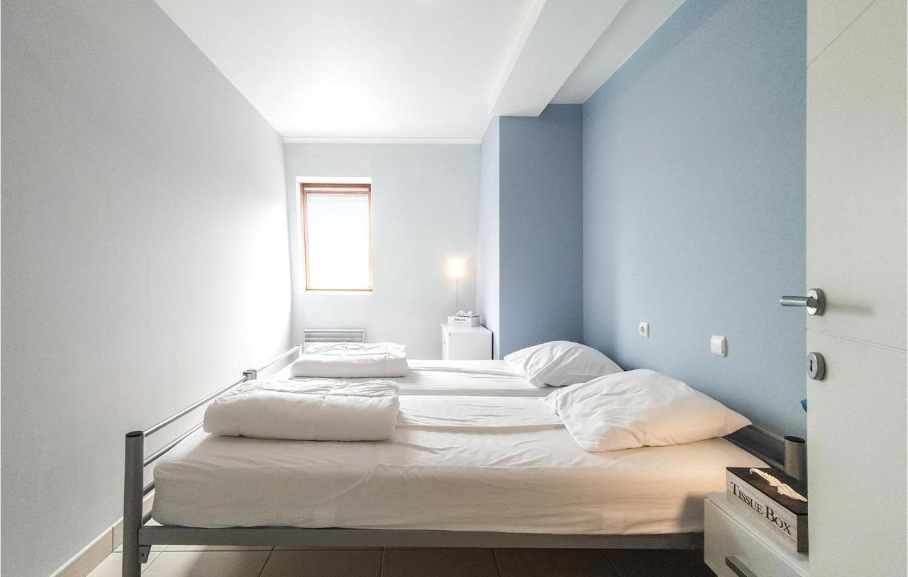 Nice Apartment In Bredene With Kitchen Buitenkant foto